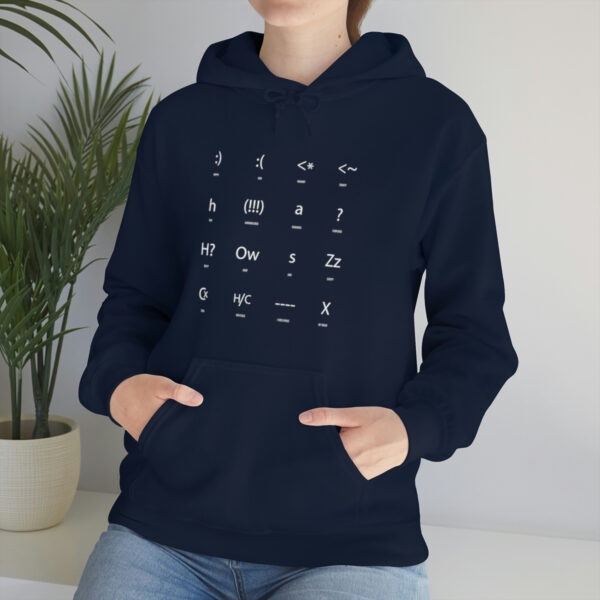 Unisex Heavy Blend™ Hooded Sweatshirt 107